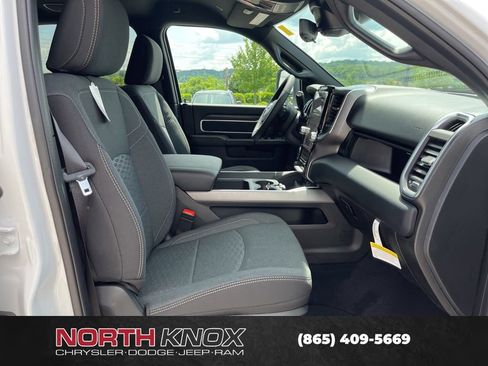 New 2026 RAM 3500 Big Horn AWD/4WD image 25