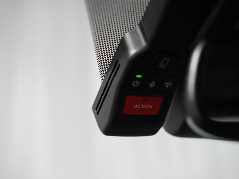 Certified 2023 Toyota Sienna Limited image 29