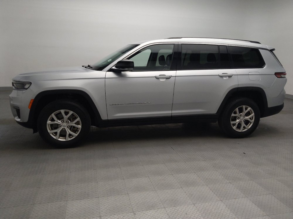 Used 2023 Jeep Grand Cherokee L Limited RWD image 2