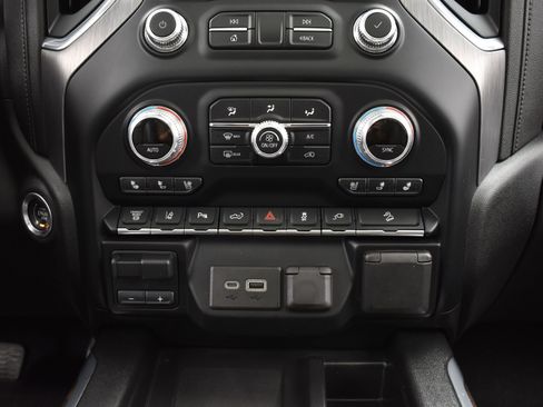 Used 2020 GMC Sierra 2500 Denali w/ Denali Ultimate Package image 37