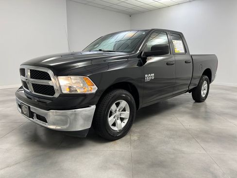 Used 2024 RAM 1500 Classic SLT image 3
