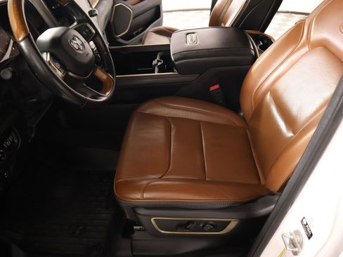 Used 2021 RAM 1500 Limited image 12