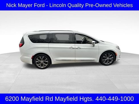 Used 2018 Chrysler Pacifica Limited w/ Tire & Wheel Group image 7