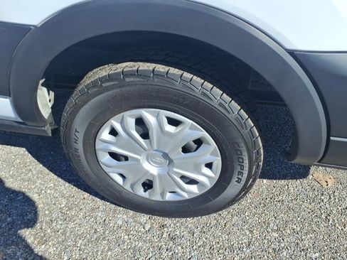 Certified 2023 Ford Transit 350 XLT RWD image 9