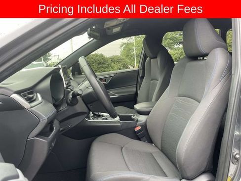 Used 2023 Toyota RAV4 SE AWD/4WD image 20