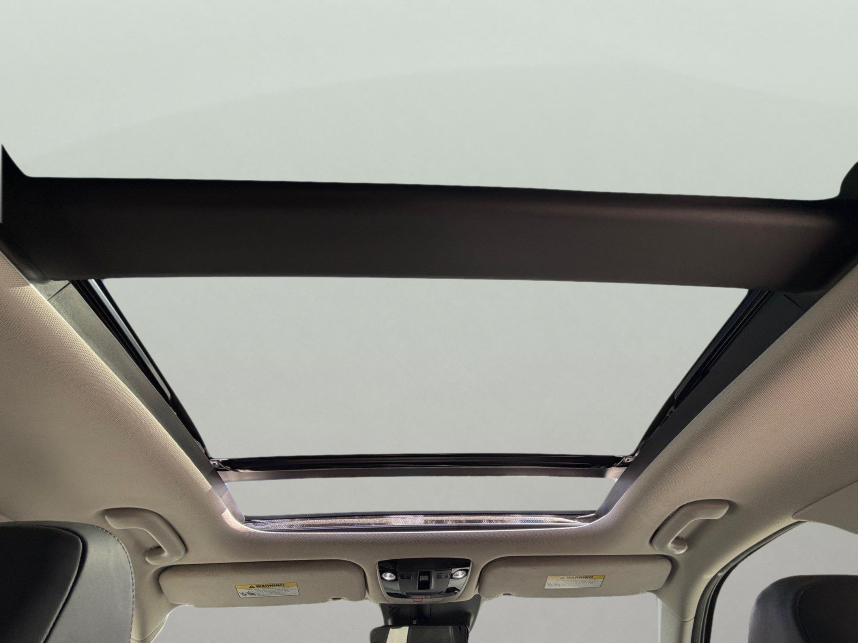 Certified 2025 Kia Sorento S w/ Panoramic Sunroof Package FWD image 22
