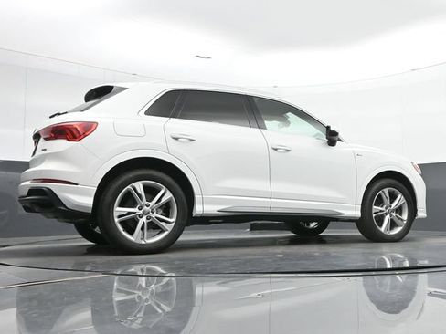 Used 2020 Audi Q3 2.0T Premium w/ Convenience Package AWD/4WD image 12
