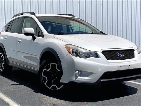 Used 2014 Subaru Crosstrek 2.0i Limited w/ Popular Package #2 AWD/4WD image 2