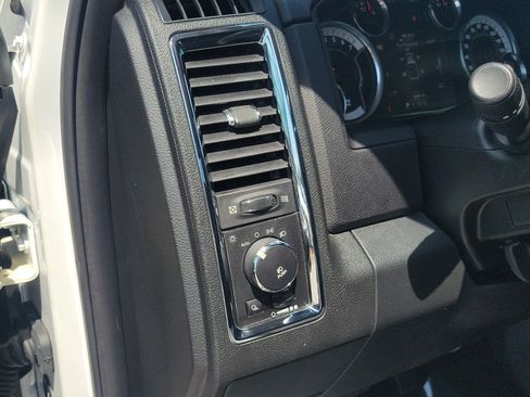 Used 2013 RAM 1500 R/T w/ Convenience Group RWD image 12