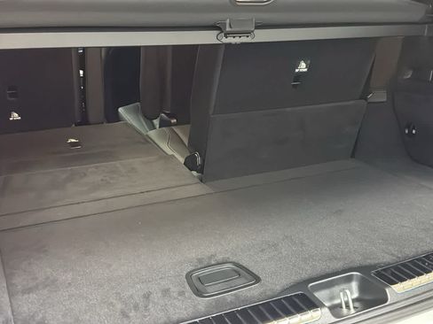 New 2026 Mercedes-Benz GLS 450 4MATIC image 32