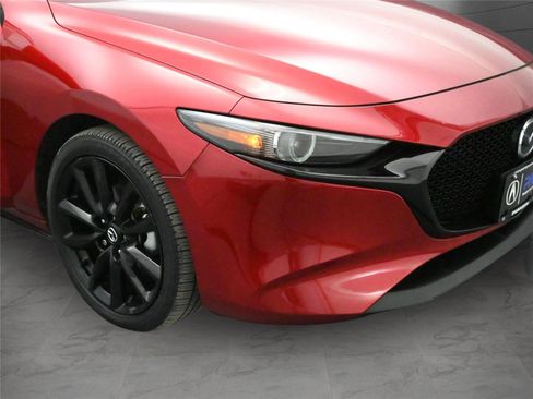 Used 2021 MAZDA MAZDA3 s image 16