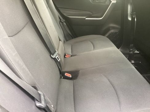 Used 2019 Toyota RAV4 LE w/ All Weather Liner Package AWD/4WD image 4