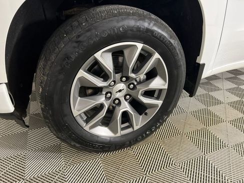 Used 2020 Chevrolet Silverado 1500 RST w/ Texas Edition RWD image 25