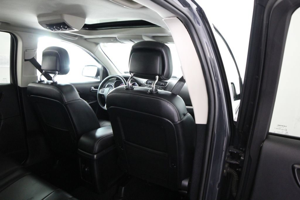Used 2018 Dodge Journey Crossroad w/ Nav & Sun Group AWD/4WD image 41
