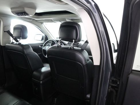 Used 2018 Dodge Journey Crossroad w/ Nav & Sun Group AWD/4WD image 41