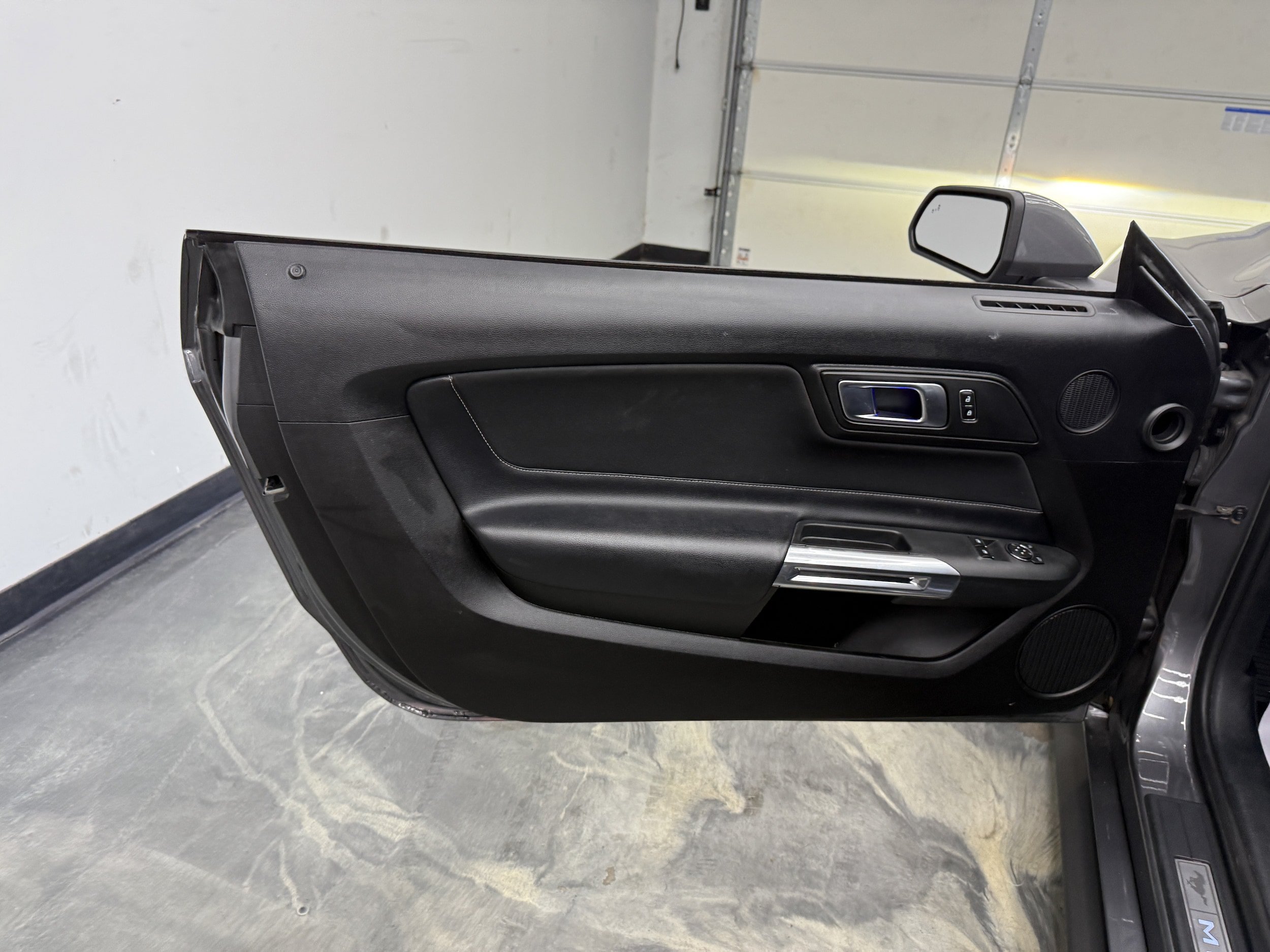 Used 2021 Ford Mustang GT Premium w/ Equipment Group 401A RWD image 8