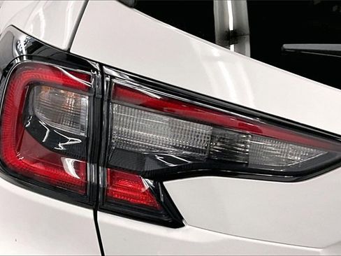 Used 2024 Subaru Outback Onyx Edition image 32