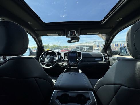 Used 2025 RAM 1500 Laramie image 15