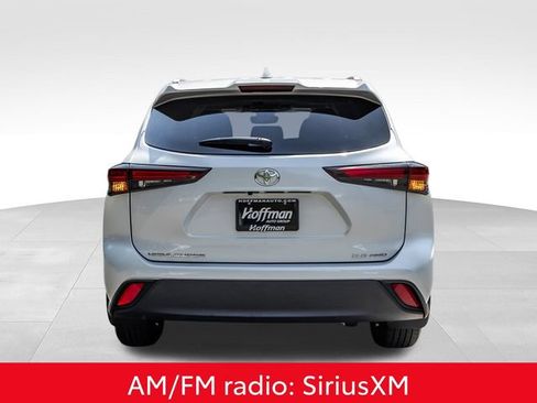 Certified 2025 Toyota Highlander XLE AWD/4WD image 10
