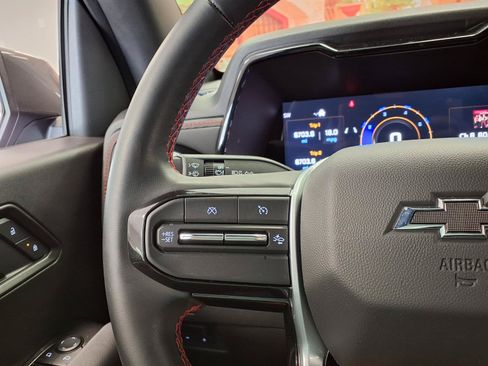 Used 2025 Chevrolet Colorado Z71 AWD/4WD image 28