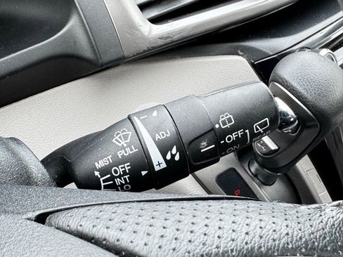 Used 2015 Honda Odyssey EX-L image 29