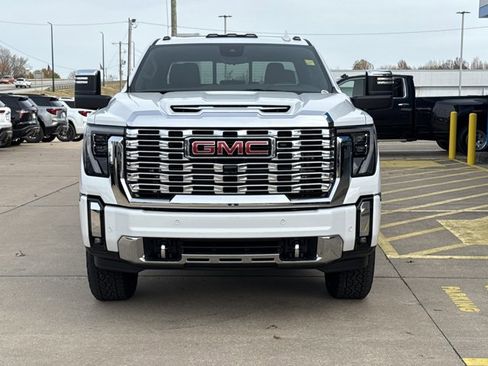 New 2026 GMC Sierra 3500 Denali w/ Denali Reserve Package image 12
