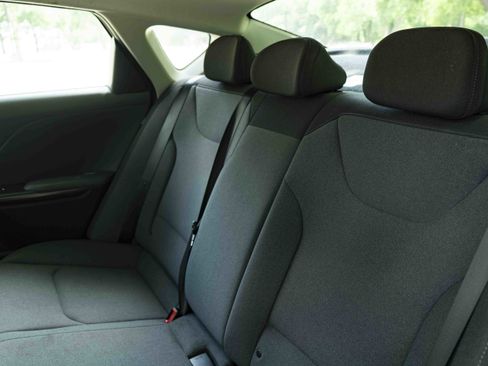 Used 2025 Kia K4 FWD image 18