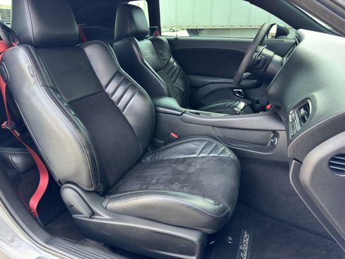 Used 2019 Dodge Challenger SRT Hellcat Redeye image 25