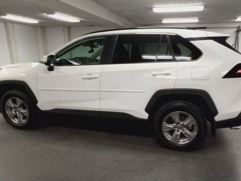 Used 2025 Toyota RAV4 XLE w/ Convenience Package AWD/4WD image 6