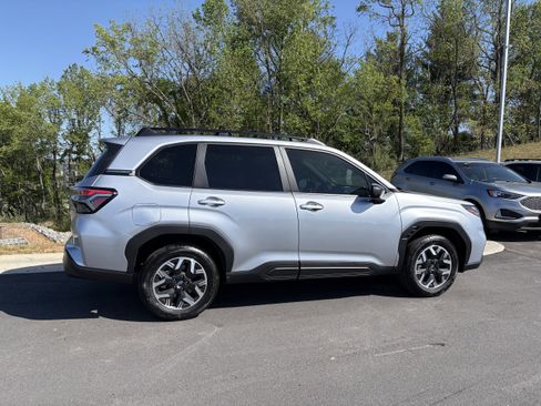 New 2026 Subaru Forester Premium AWD/4WD image 8