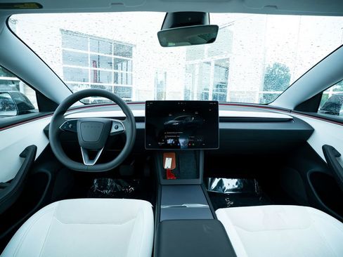 Used 2026 Tesla Model 3 RWD image 36