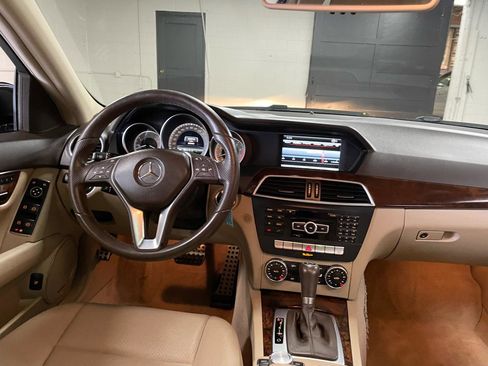 Used 2013 Mercedes-Benz C 300 4MATIC Sedan image 20