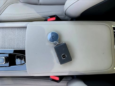 New 2026 Volvo XC90 T8 Plus w/ Protection Package image 35