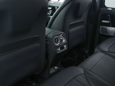 Used 2025 Mercedes-Benz G 550 image 35