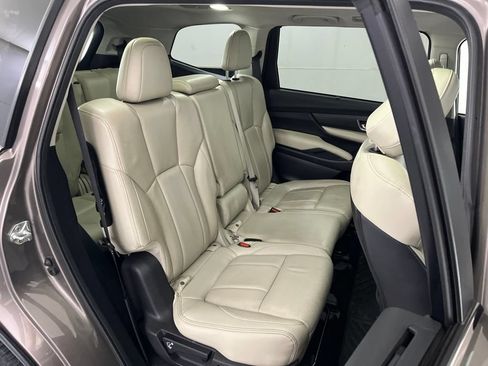 Used 2022 Subaru Ascent Limited w/ Popular Package #2A AWD/4WD image 22
