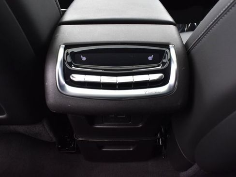 Used 2022 Cadillac XT6 Sport w/ Technology Package AWD/4WD image 29