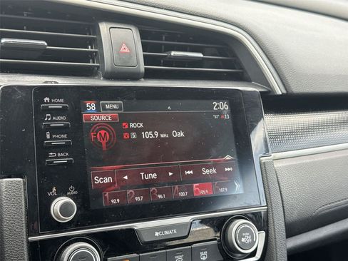 Used 2020 Honda Civic Sport image 25