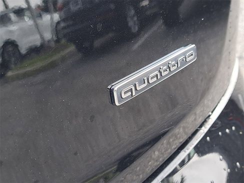 Certified 2023 Audi Q5 2.0T Premium w/ Convenience Package image 6