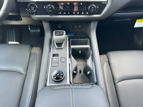 New 2026 Nissan Pathfinder SL AWD/4WD image 26