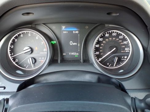 Used 2024 Toyota Camry SE image 24