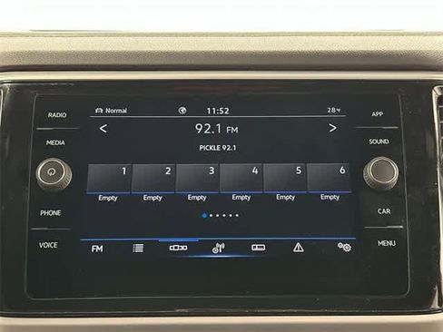 Used 2023 Volkswagen Atlas Cross Sport SE w/ Panoramic Sunroof Package image 12