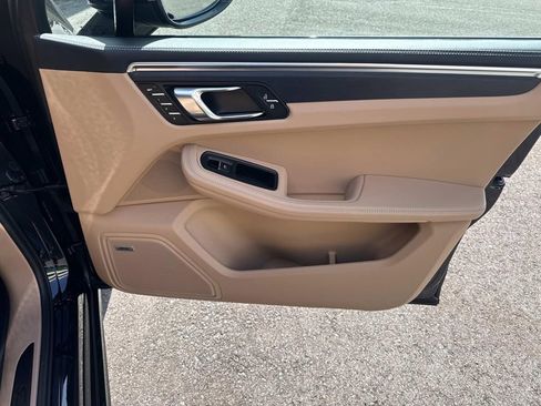 Used 2021 Porsche Macan GTS image 19