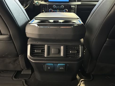 Used 2022 Ford F150 Lariat AWD/4WD image 27
