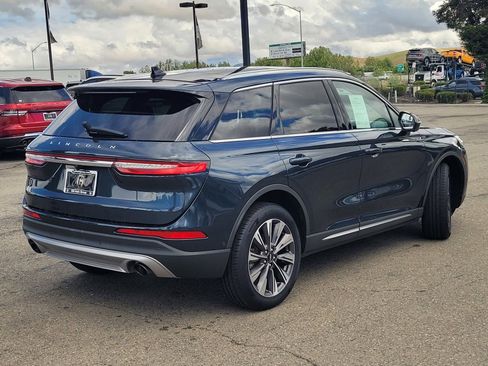 Used 2021 Lincoln Corsair Reserve w/ Equipment Group 201A AWD/4WD image 4