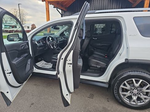 Used 2021 GMC Acadia SLT w/ Technology Package image 7