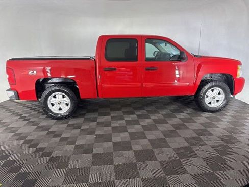 Used 2010 Chevrolet Silverado 1500 LT w/ Interior Plus Package AWD/4WD image 5