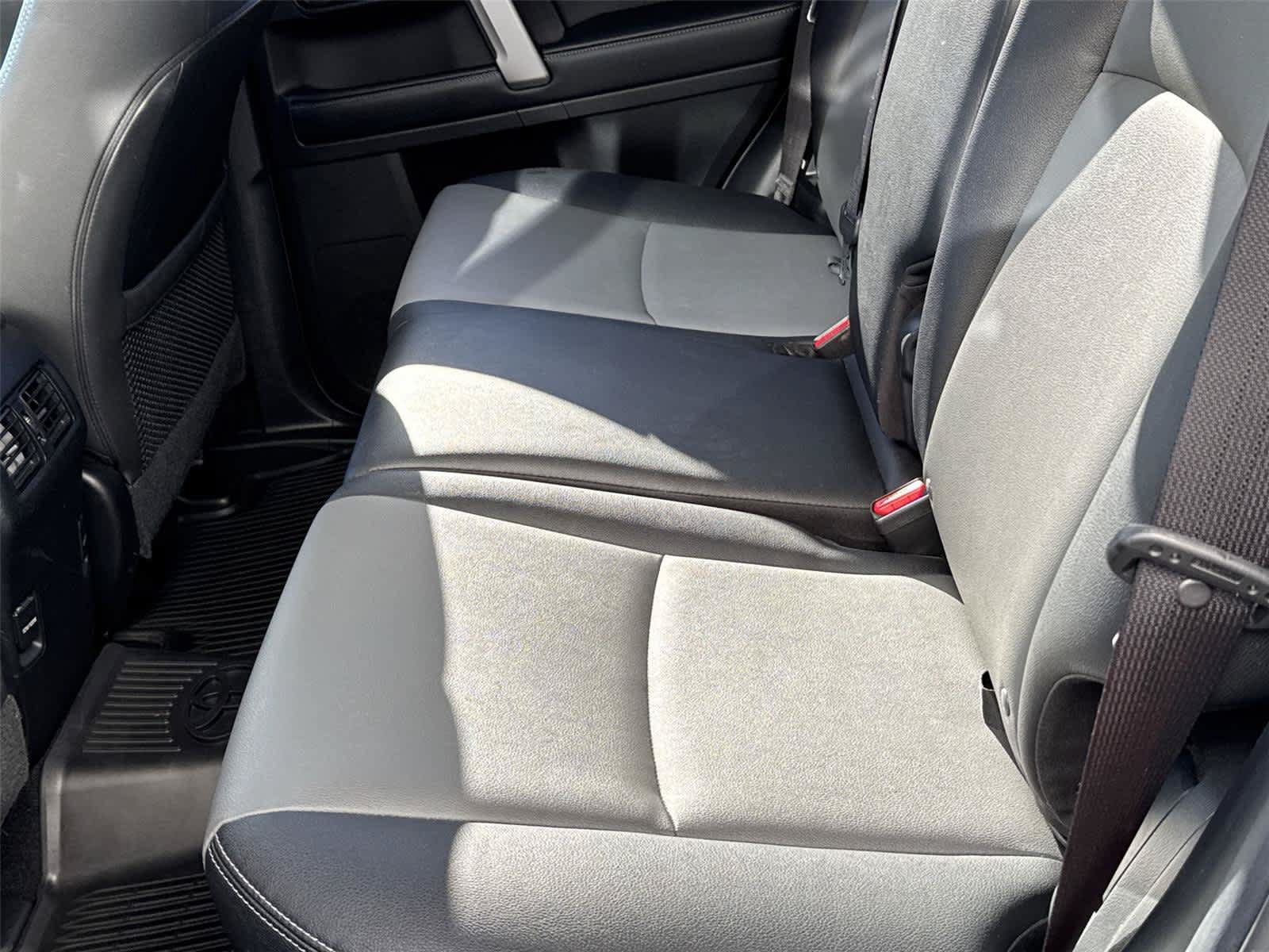 Used 2019 Toyota 4Runner SR5 Premium AWD/4WD image 15