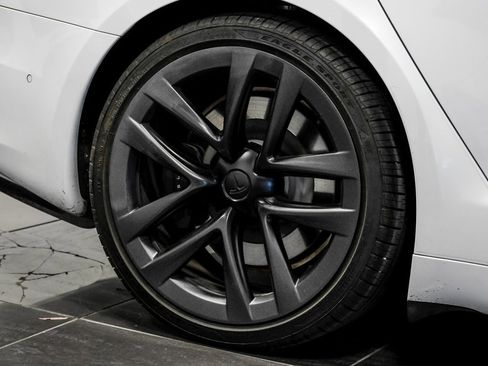 Used 2023 Tesla Model S Base image 64