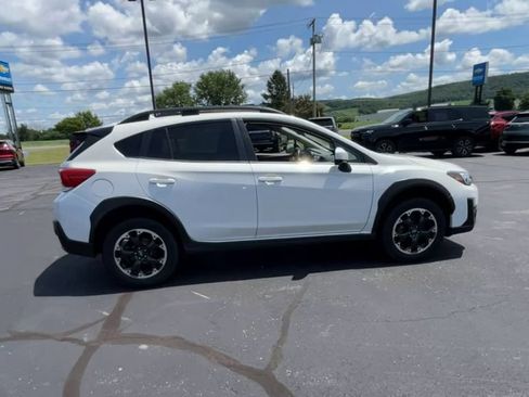 Used 2023 Subaru Crosstrek 2.0i Premium AWD/4WD image 9
