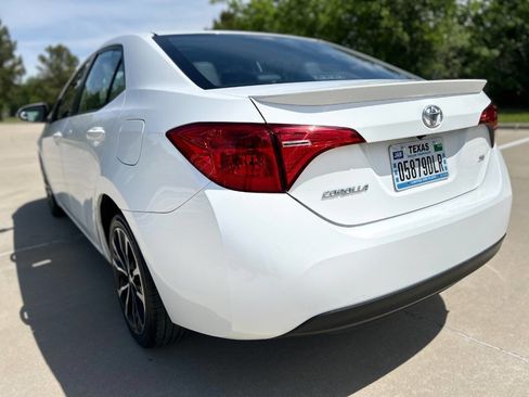 Used 2017 Toyota Corolla SE FWD image 9